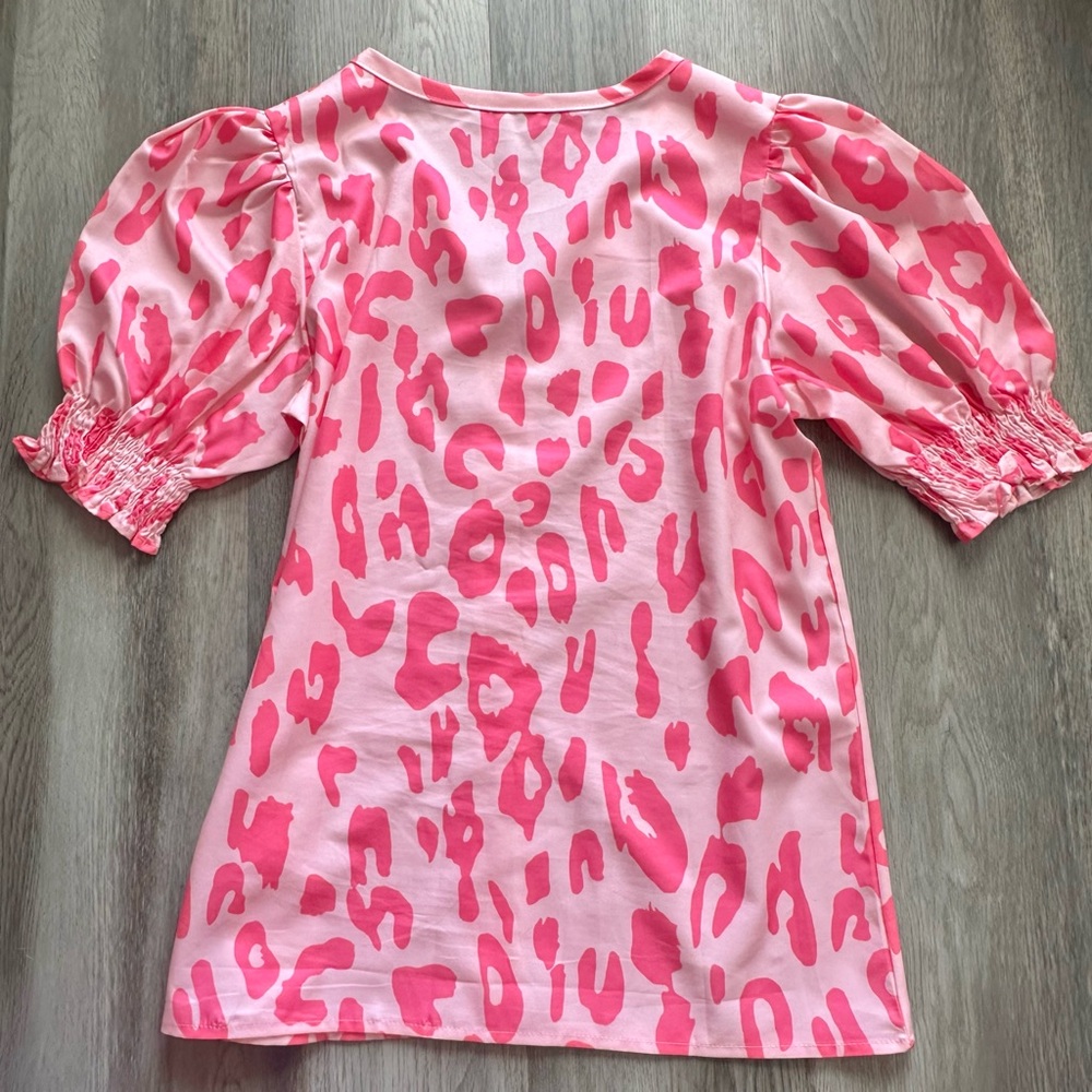 Pink Leopard Print V-neck Bubble Sleeve Smocked Blouse Top Silk Boutique Ruffle - Picture 6 of 12